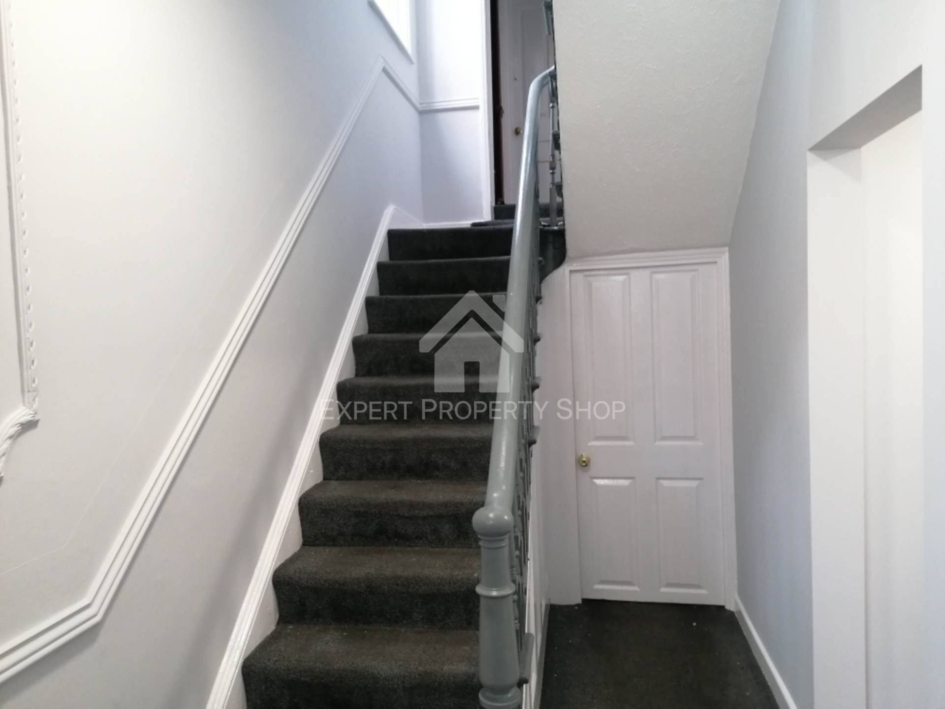 *** DOUBLE EN-SUITE ROOM*** 29 Park Street, Worksop, Image 6
