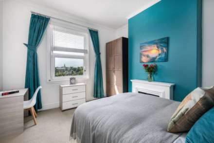 EN-SUITE ROOM.Room 2, 70 Pensbury Road, Darlington