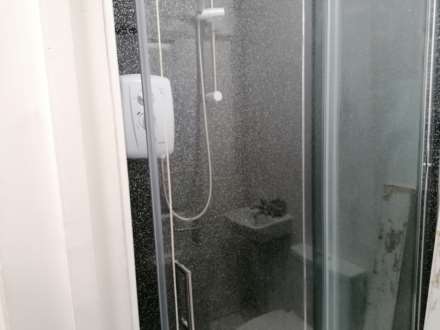 ** ROOM AVAILABLE**Room 3, Garside street. Worksop, Image 4