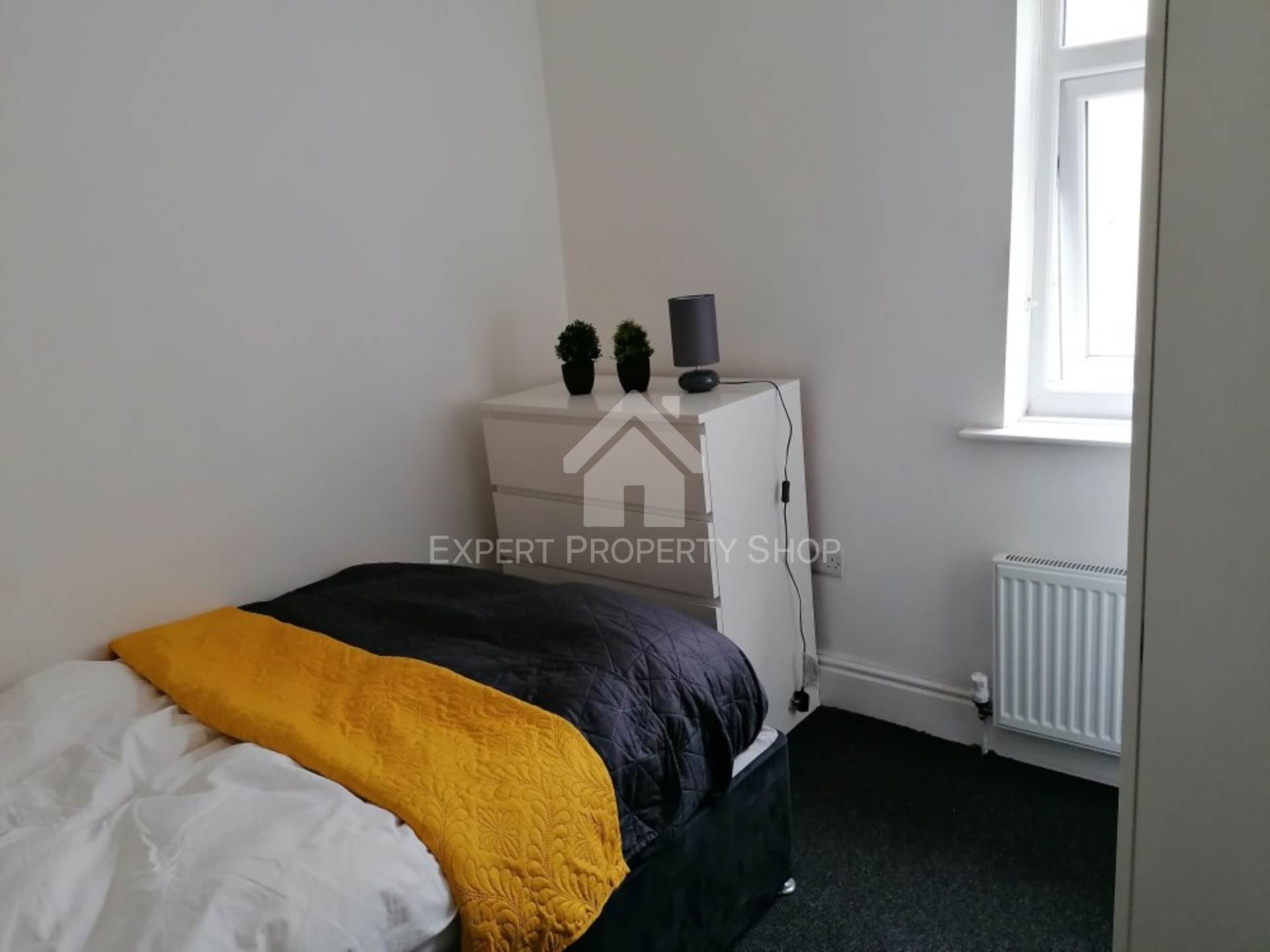 **AVAILABLE NOW**Watson Road,Worksop, Nottinghamshire, Image 1