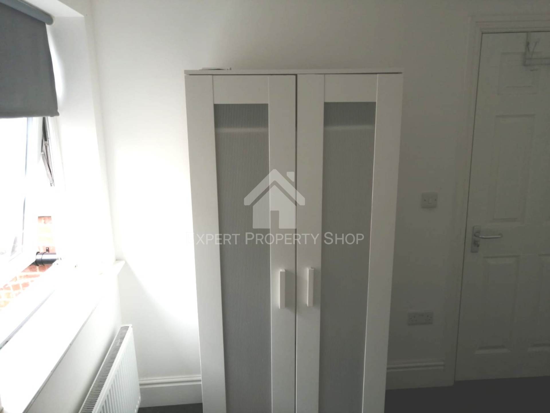 **AVAILABLE NOW**Watson Road,Worksop, Nottinghamshire, Image 3