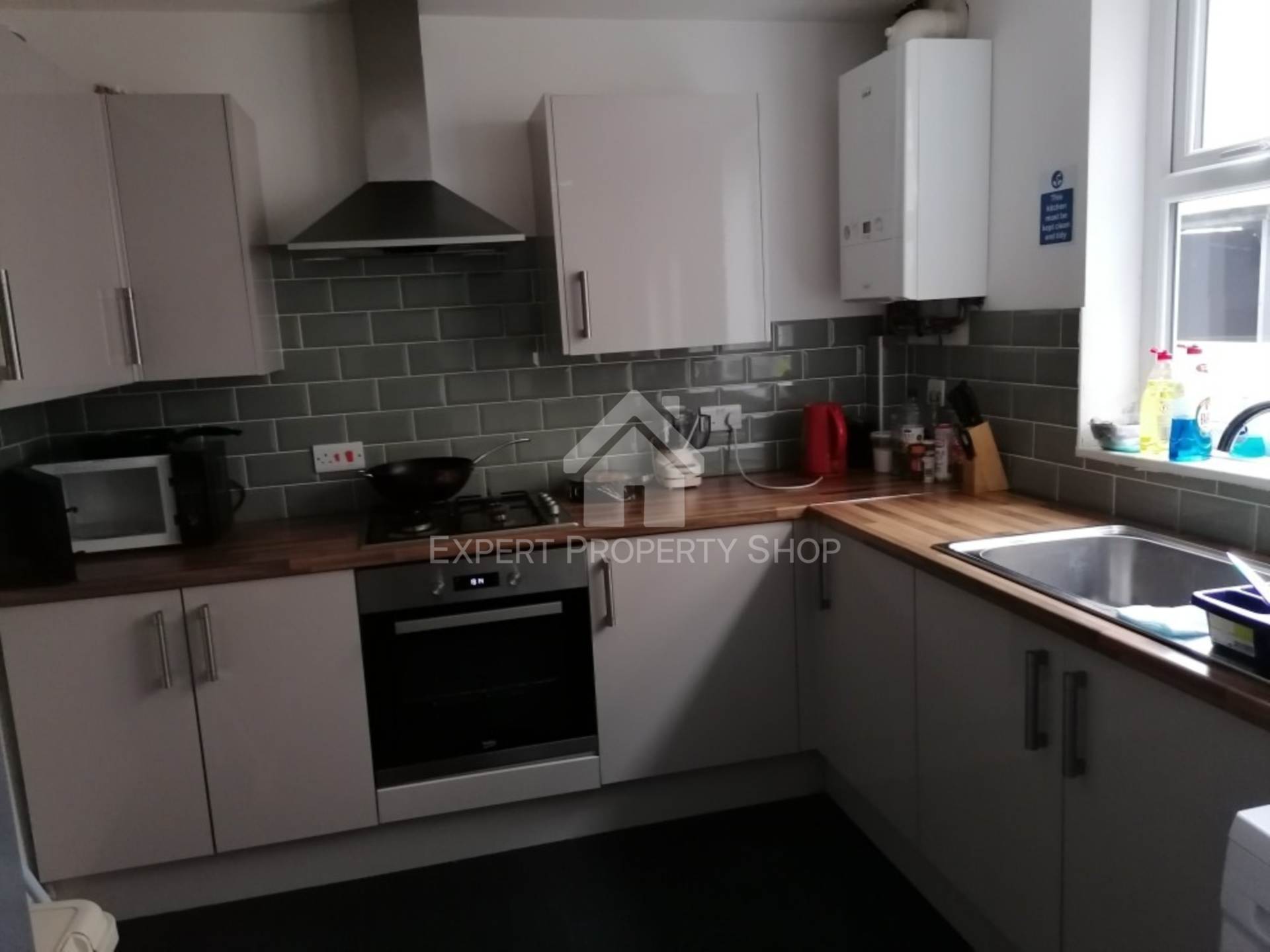 **AVAILABLE NOW**Watson Road,Worksop, Nottinghamshire, Image 4