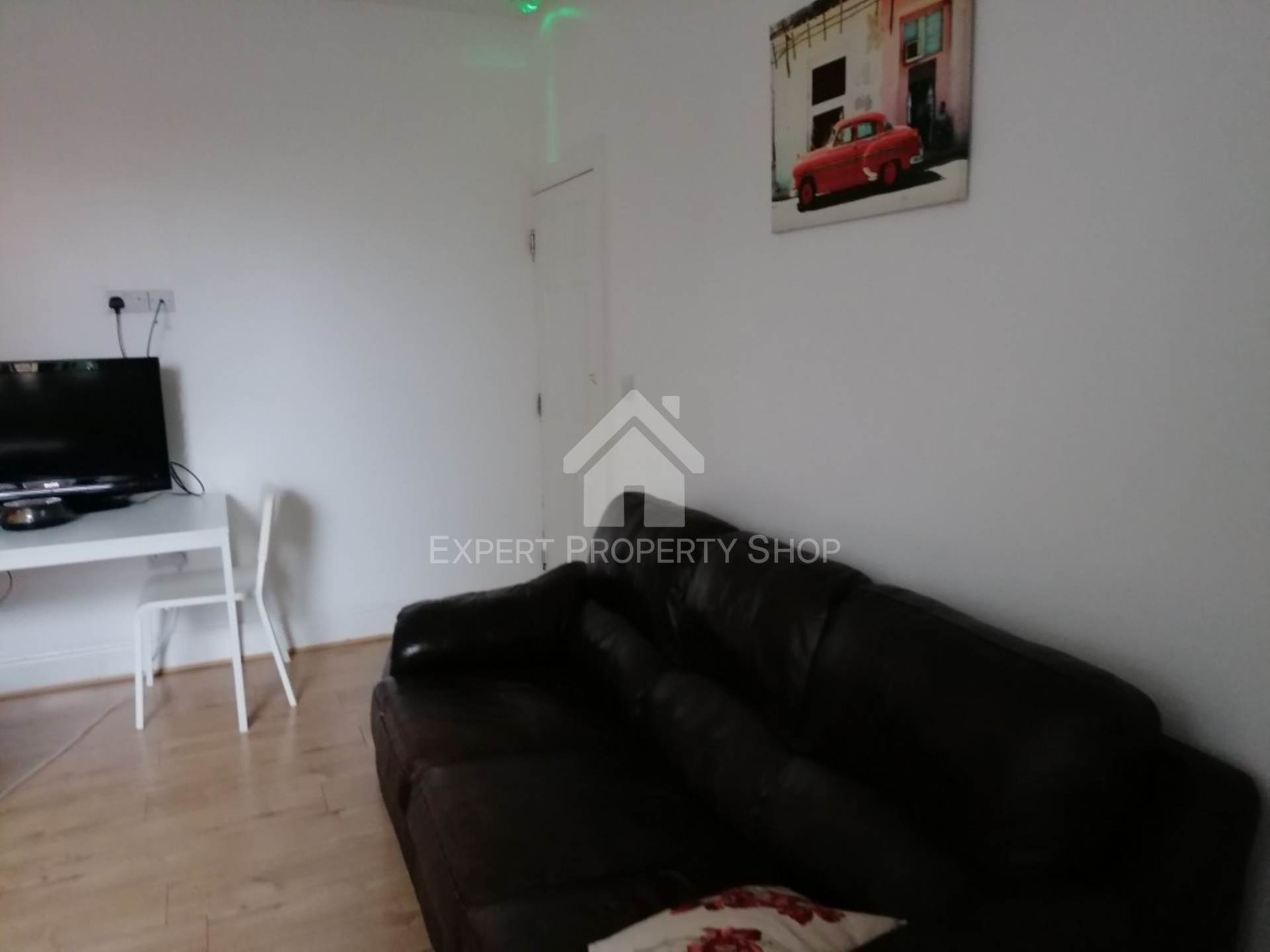 **AVAILABLE NOW**Watson Road,Worksop, Nottinghamshire, Image 6