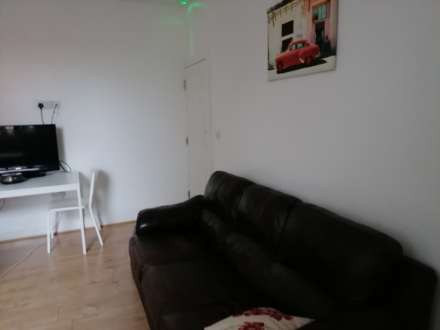 **AVAILABLE NOW**Watson Road,Worksop, Nottinghamshire, Image 6