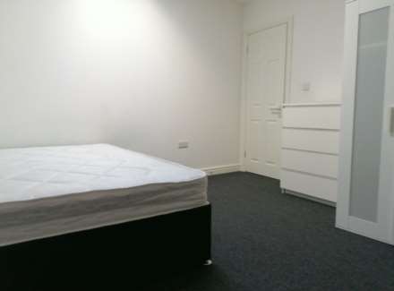 **EN-SUITE DOUBLE ROOM**Carlton Road, Worksop, Image 3