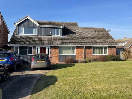 4 Bedroom Detached, Hollywell Road, Lincoln