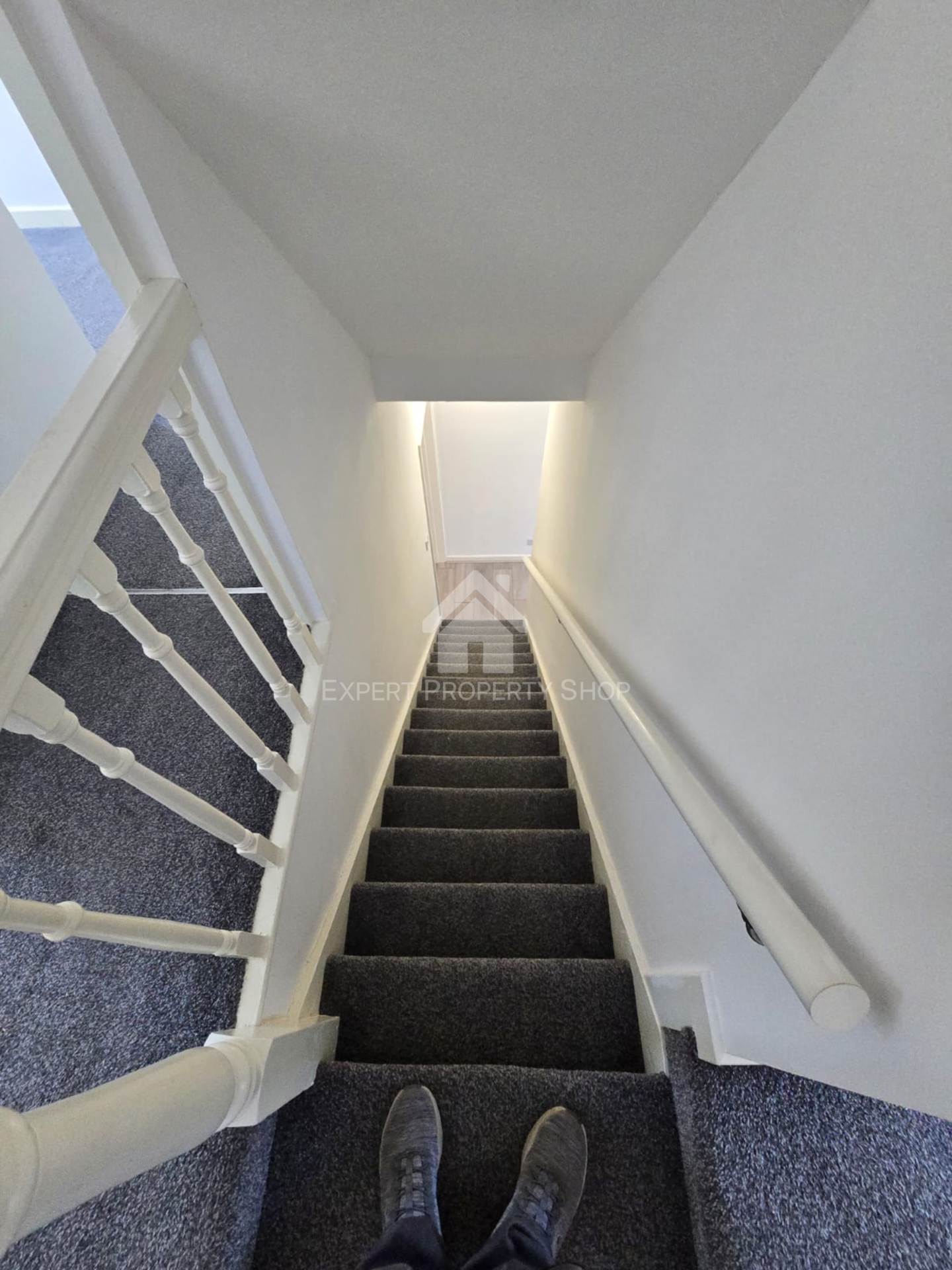 Radcliffe Road, Bentley, Image 5