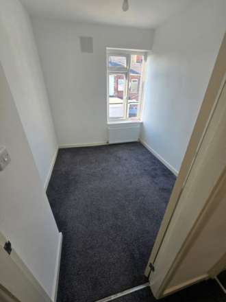 Radcliffe Road, Bentley, Image 9
