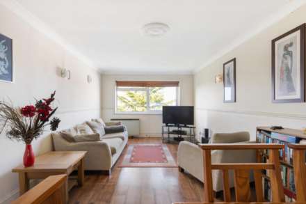 Carshalton Grove, Sutton, Image 4