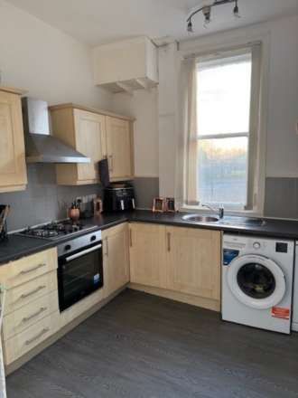 Newton Street, Hyde, Cheshire, Image 4