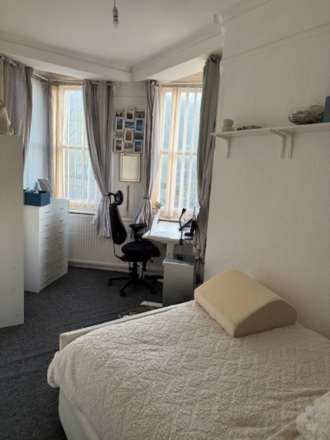 Newton Street, Hyde, Cheshire, Image 5