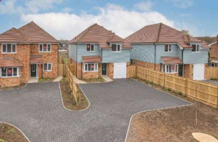 4 Bedroom Detached, Tally Ho Road , Shadoxhurst, Ashford