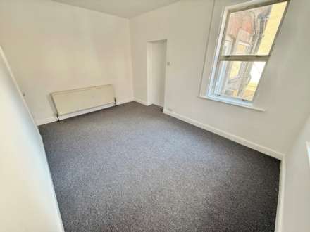 Frederick Street, Luton, Bedfordshire, Image 3