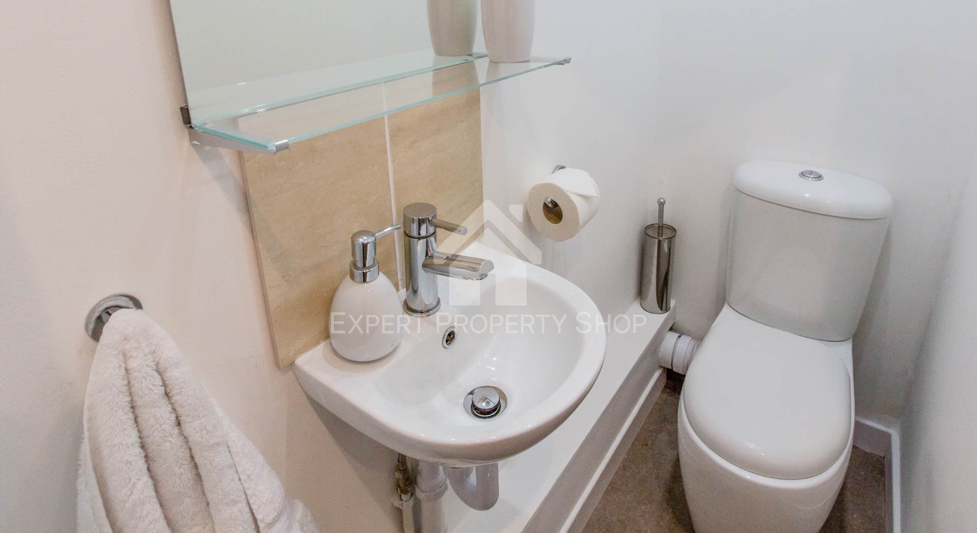 Shrublands Close, Chelmsford, Image 10