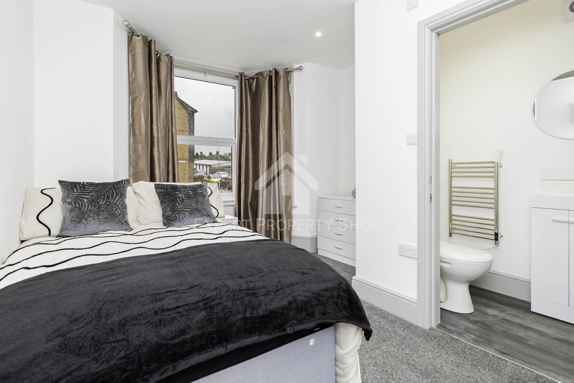 Room 1, 21a  Canterbury Road, Sittingbourne, Image 4