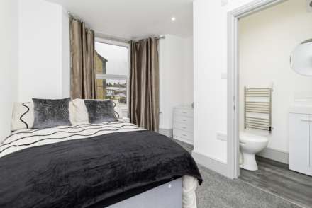 Room 1, 21a  Canterbury Road, Sittingbourne, Image 4