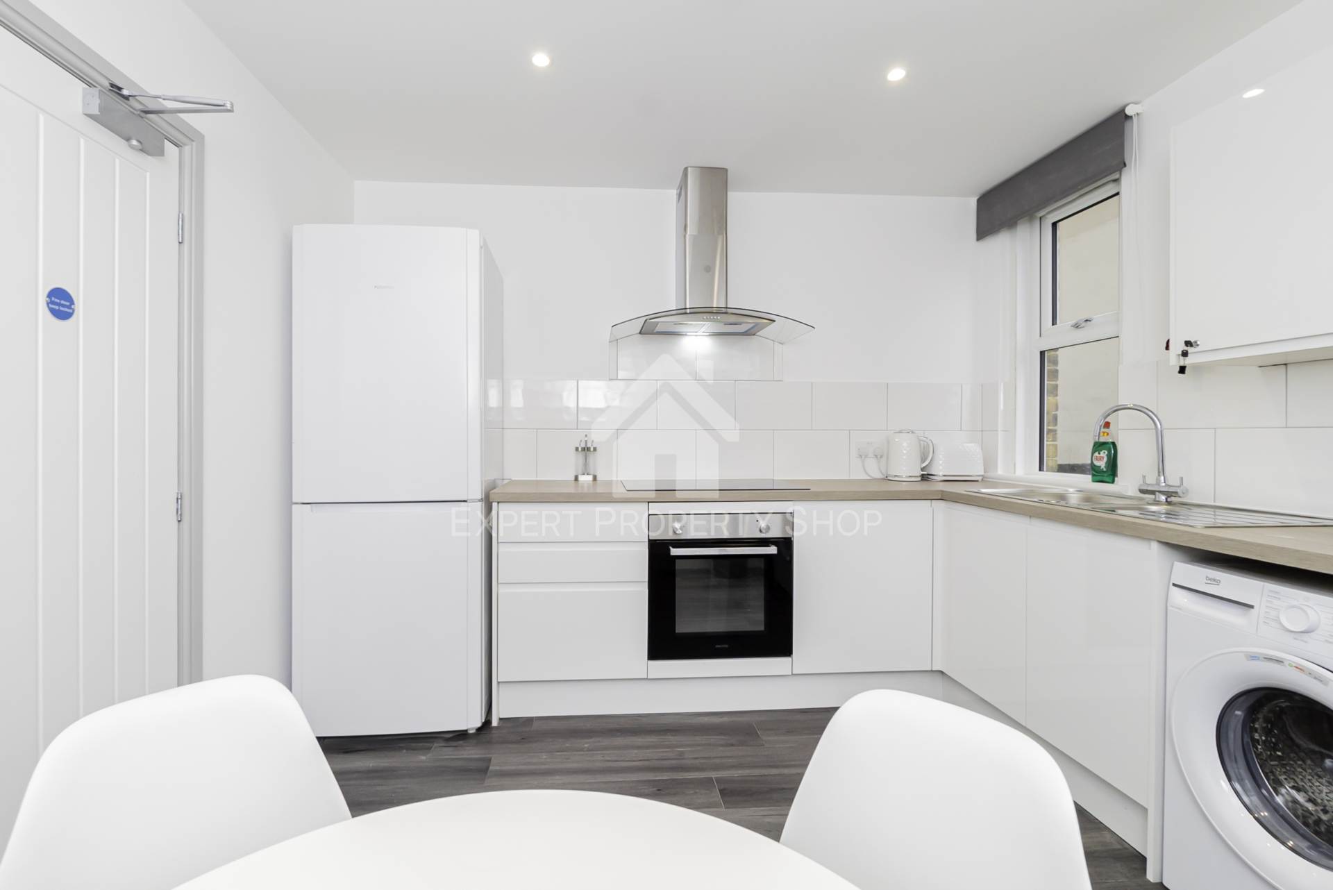 Room 4, 21a Canterbury Road, Sittingbourne, Image 8