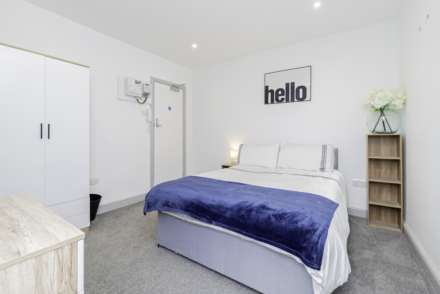 Room 4, 21a Canterbury Road, Sittingbourne