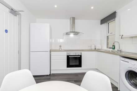 Room 4, 21a Canterbury Road, Sittingbourne, Image 8