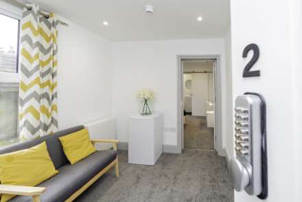 Room 4, 21a Canterbury Road, Sittingbourne, Image 9