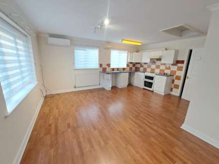 Vicars Walk, Worksop, Image 2