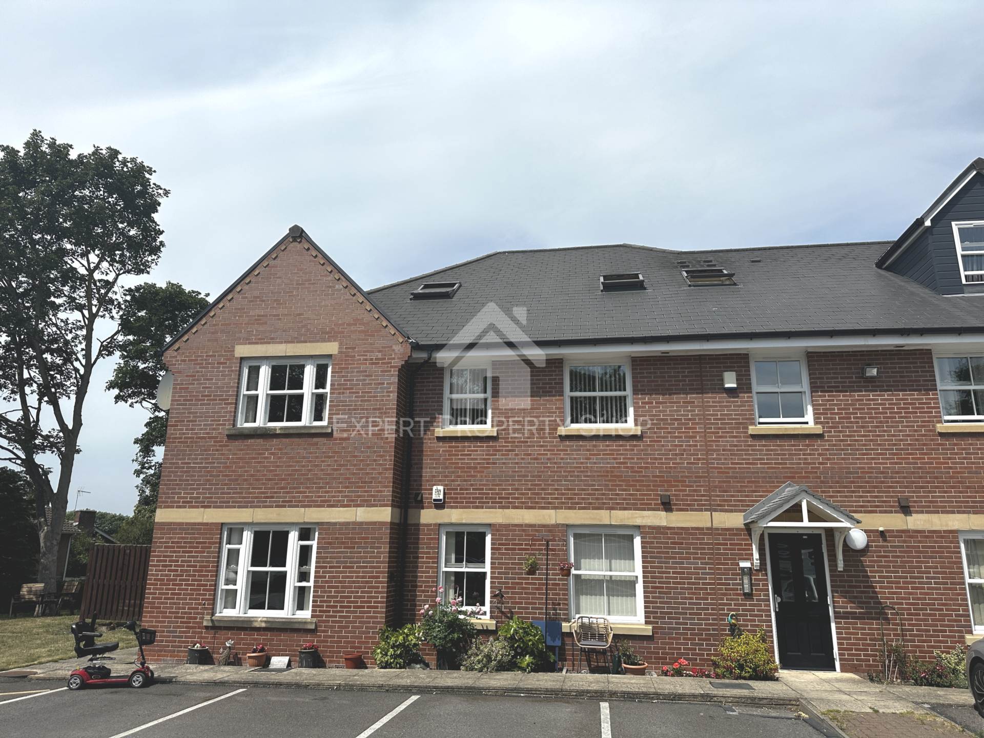 Grove Court, Worksop, Image 1