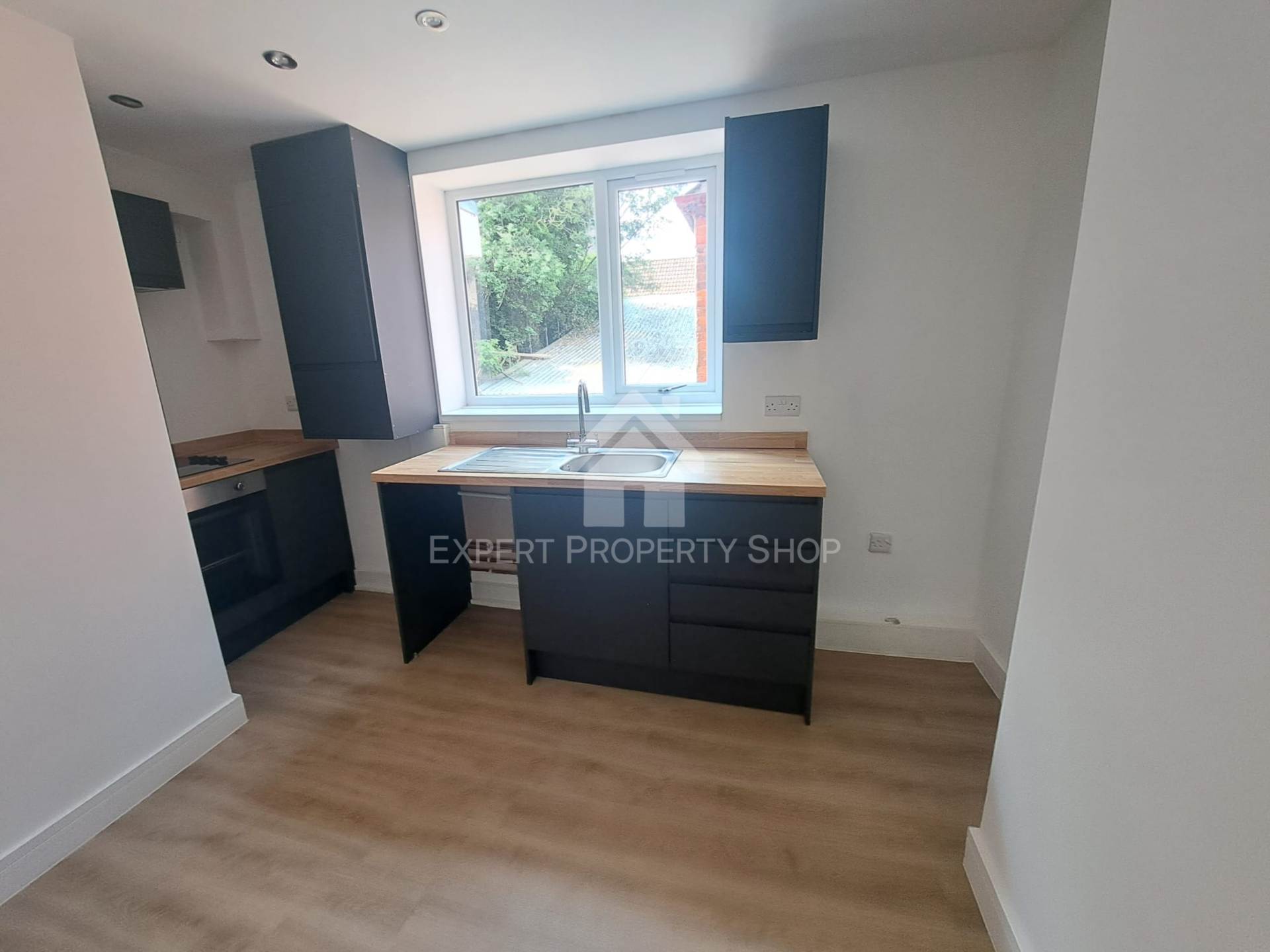Flat 2, 72 Bridge Street, Worksop, Image 2