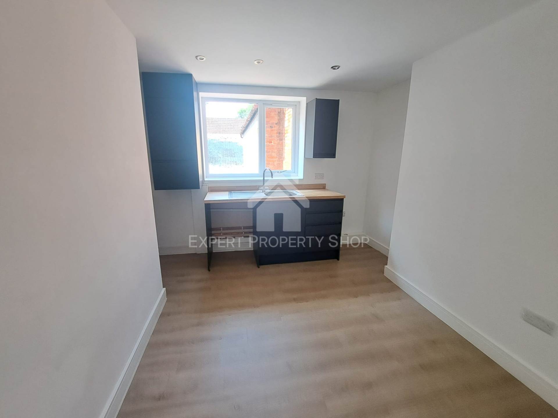 Flat 2, 72 Bridge Street, Worksop, Image 4
