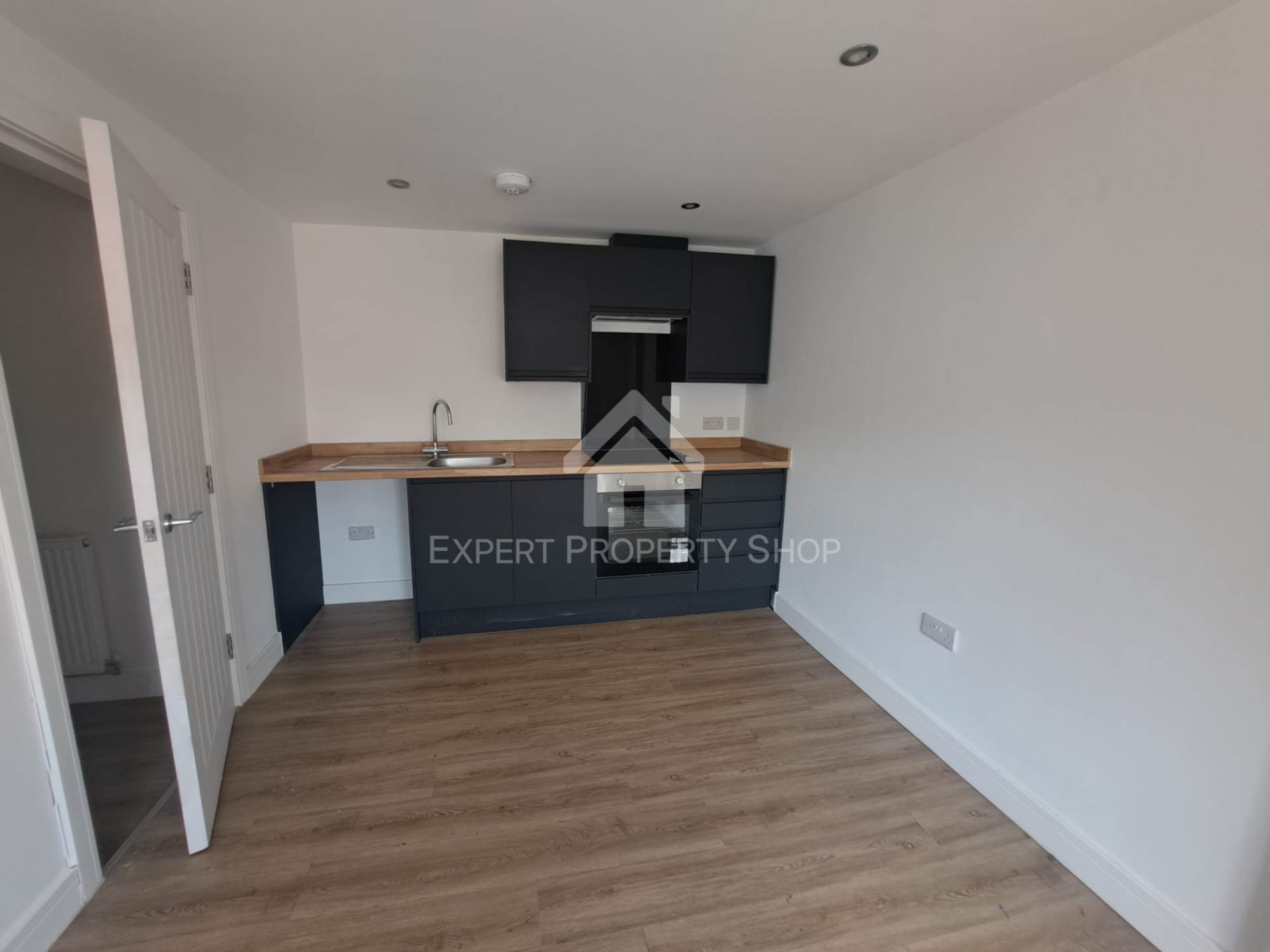 Flat 5, 72 Bridge Street, Worksop, Image 1