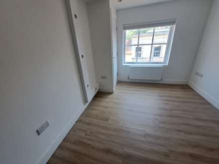 Flat 5, 72 Bridge Street, Worksop, Image 2