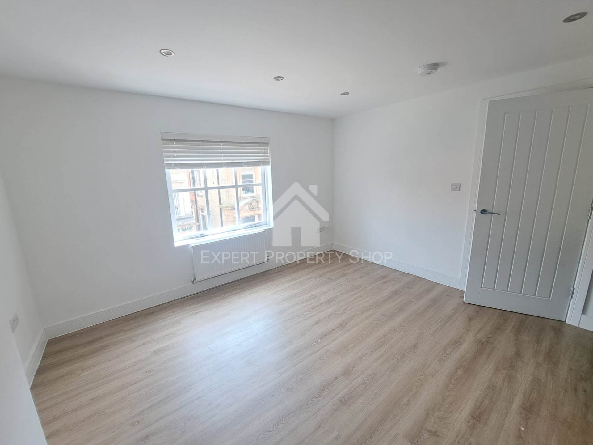 Flat 6, 72 Bridge Street, Worksop, Image 2