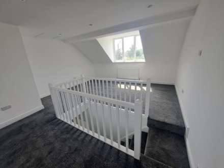 Newcastle Avenue, Worksop, Image 10