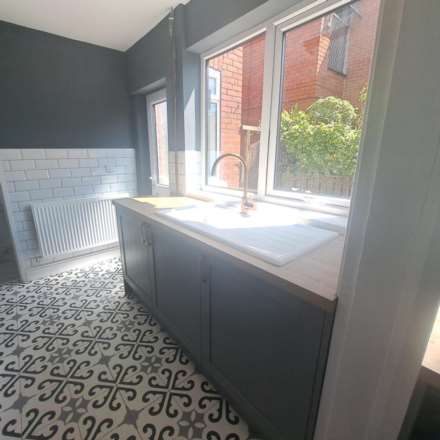 Carlton Road, Worksop, Image 7