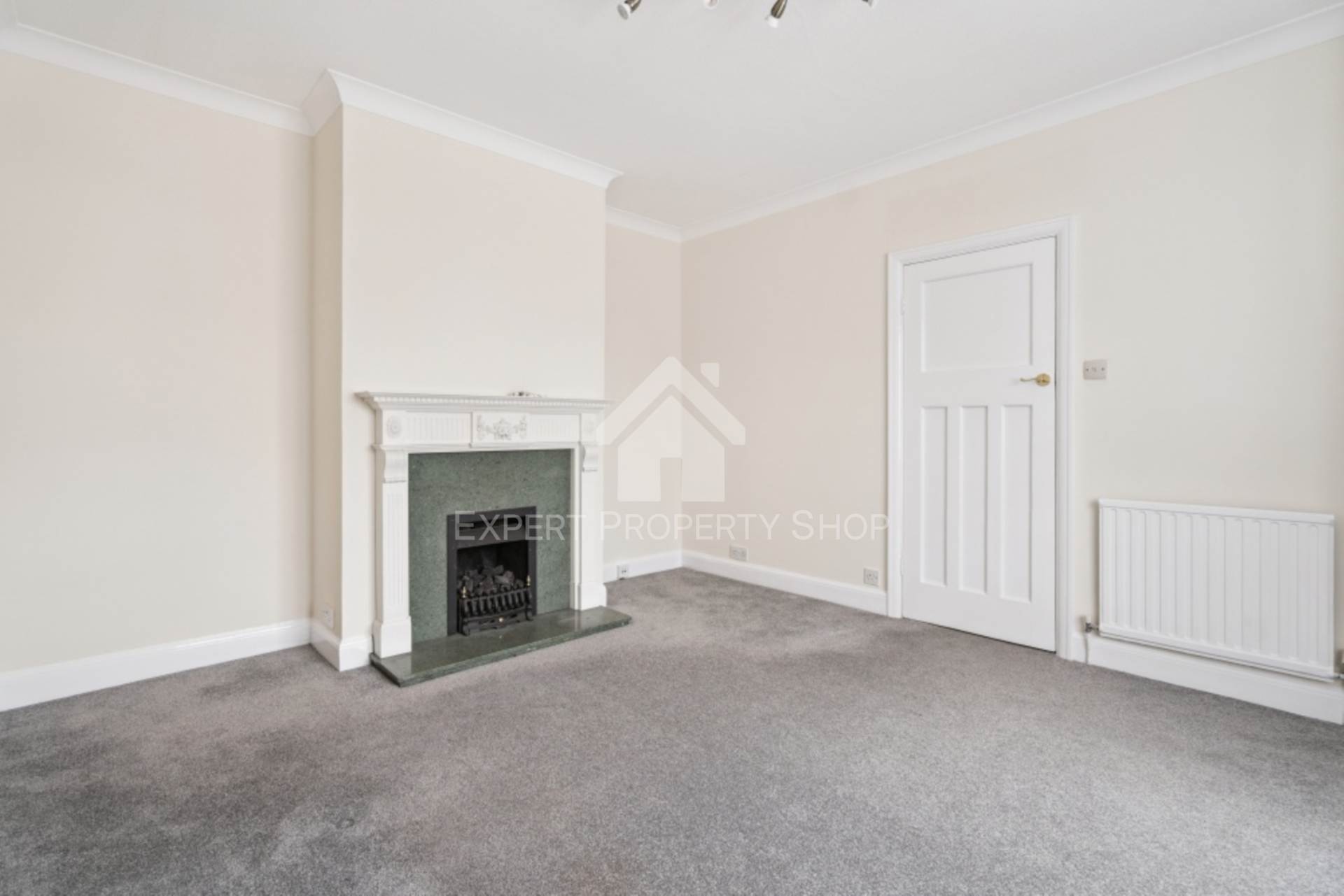 Tring Road, Aylesbury, Image 7
