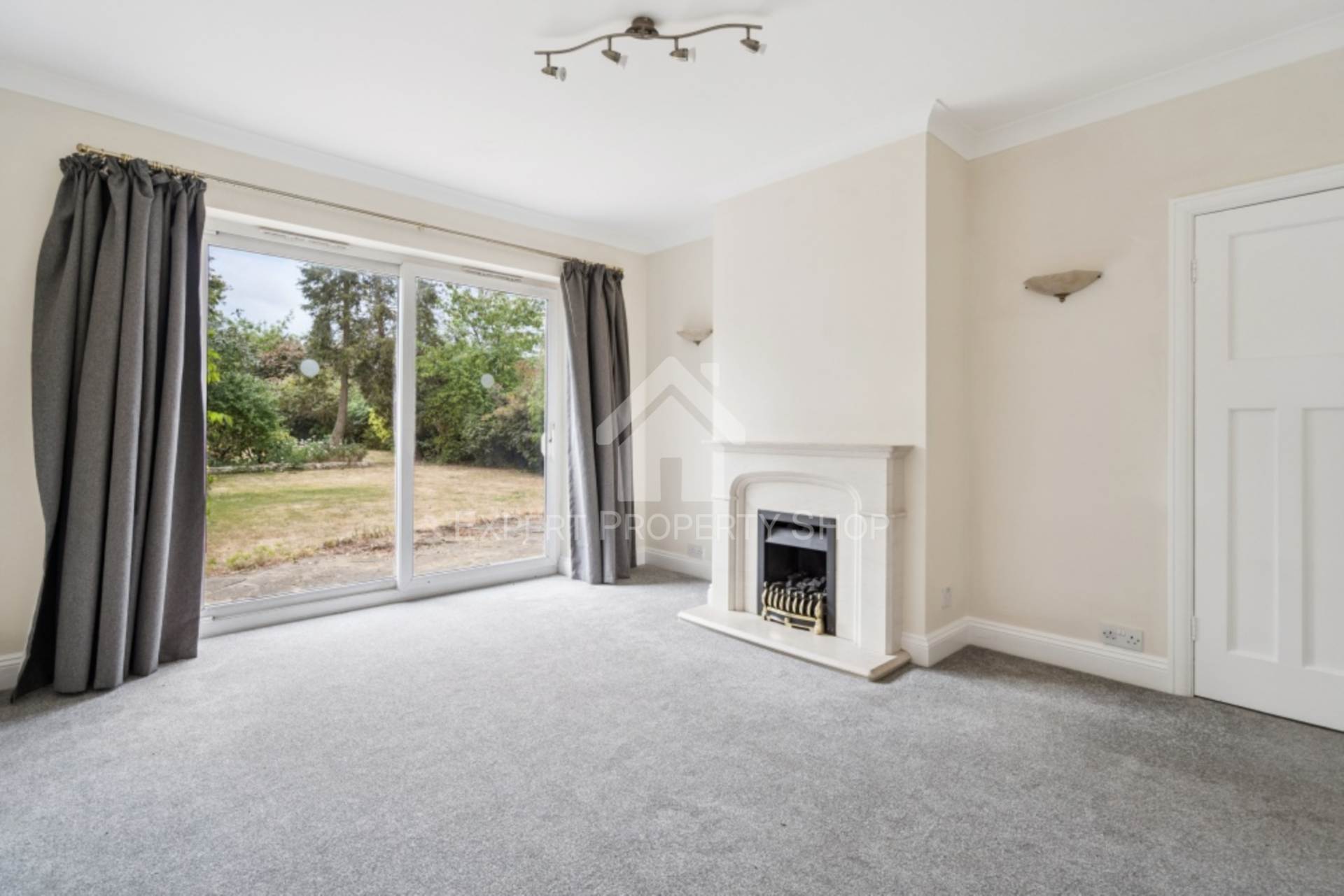 Tring Road, Aylesbury, Image 8
