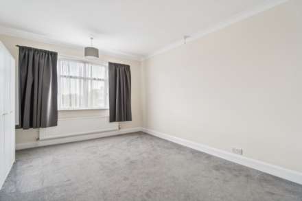 Tring Road, Aylesbury, Image 15