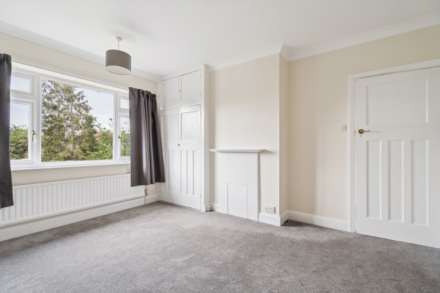 Tring Road, Aylesbury, Image 16