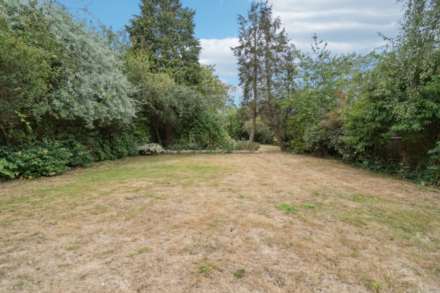 Tring Road, Aylesbury, Image 23