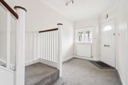 Tring Road, Aylesbury, Image 4