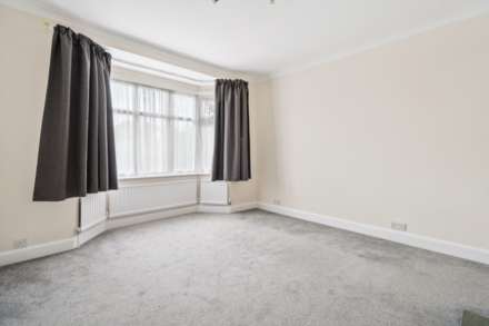Tring Road, Aylesbury, Image 5