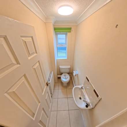 St. Marks Close, Worksop, Image 7