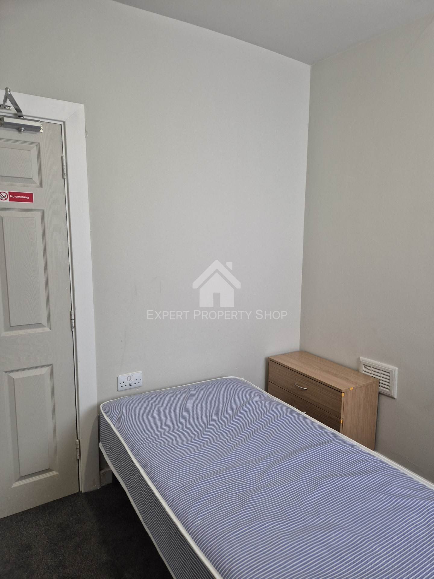 Clinton Street, Worksop, Image 9