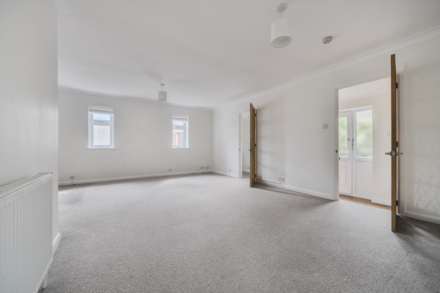 Southwood Road, Hayling Island, Image 2