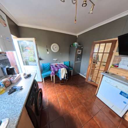 Vicars Walk, Worksop, Image 5