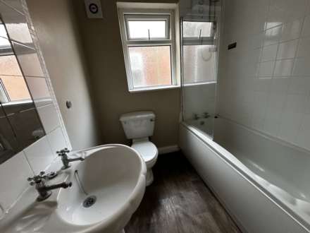 **AVAILABLE NOW** Urban Road. Doncaster, South Yorkshire, Image 10