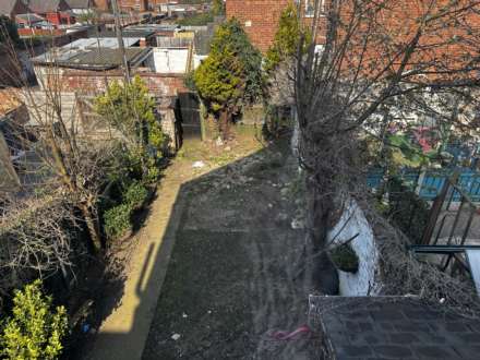 **AVAILABLE NOW** Urban Road. Doncaster, South Yorkshire, Image 15