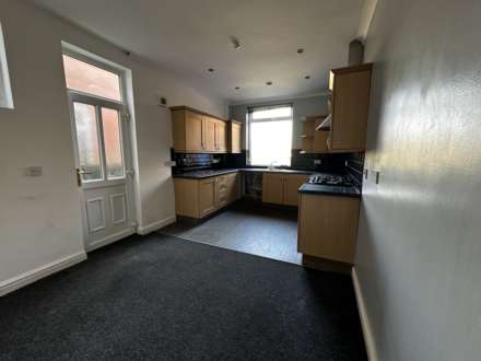 **AVAILABLE NOW** Urban Road. Doncaster, South Yorkshire, Image 8