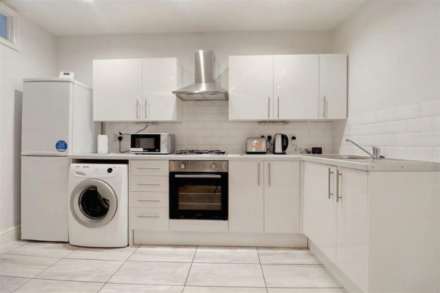 Ground floor flat, Portland Road, South Norwood, Image 2