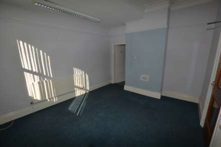 Queen Street, Worksop, Image 10