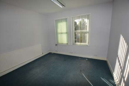 Queen Street, Worksop, Image 17